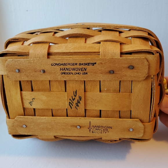 Longaberger Small Handle Basket with yellow and blue floral liner 1996 - Picture 3 of 12